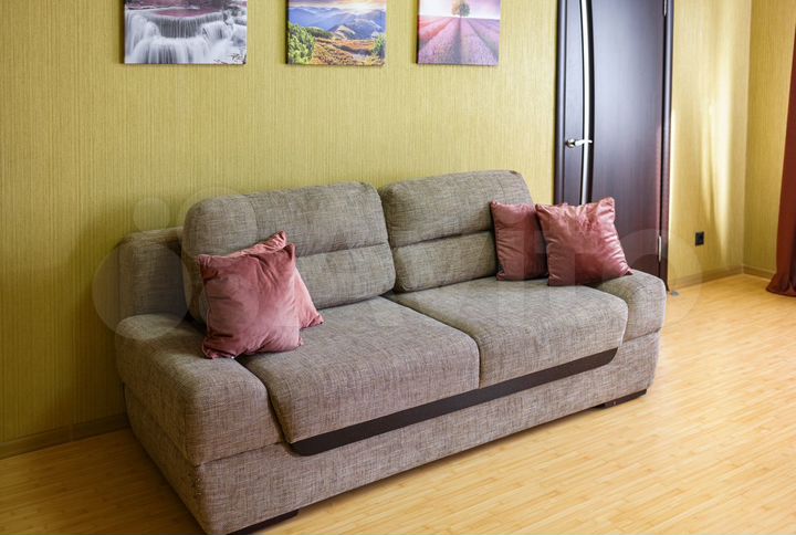 2-к. квартира, 43 м², 3/5 эт.