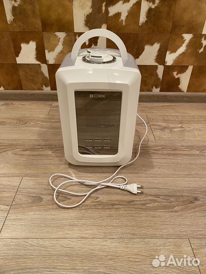 Увлажнитель Bork H501