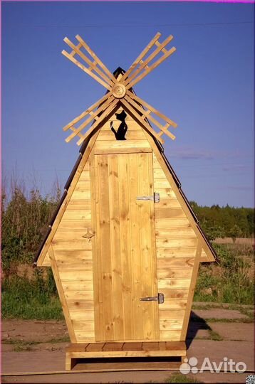 Дачный туалет деревянный