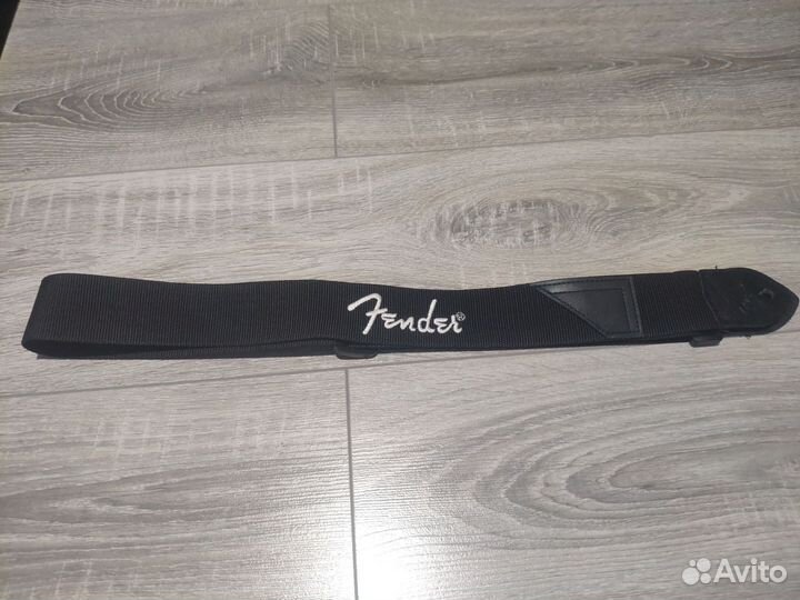 Ремень для электрогитары Fender