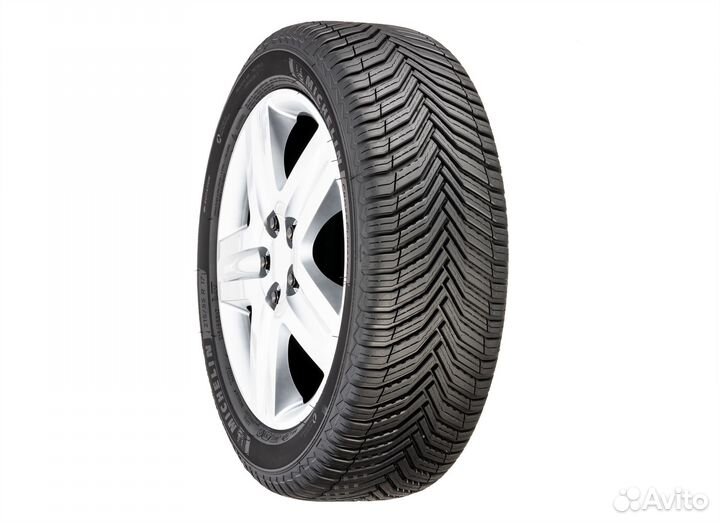Kumho WinterCraft Ice Wi32 235/50 R18 и 235/50 R18 101T