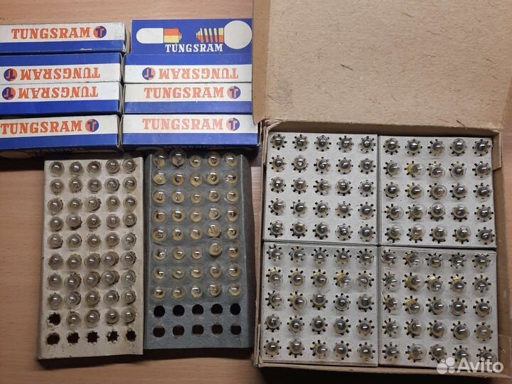 Лампочки 12в 1,5вт,2,5в 0,29а,26в 0,12а,3,5в 0,2а