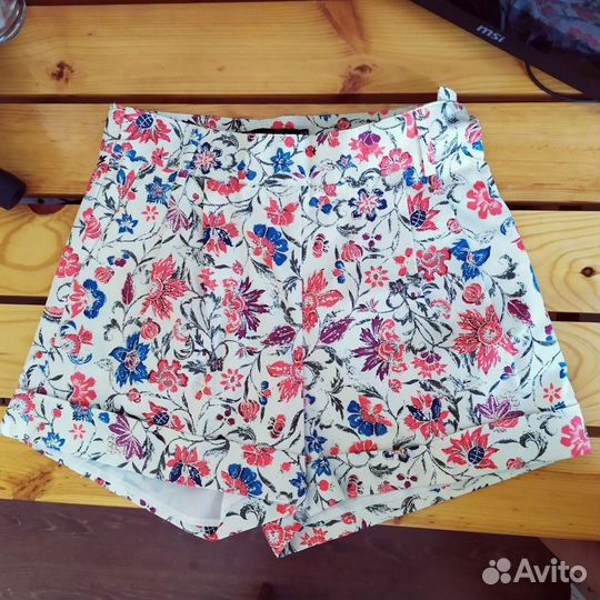 Шорты новые