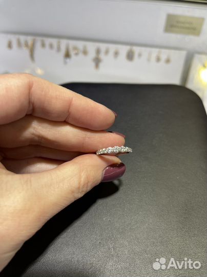 Кольцо с бриллиантами