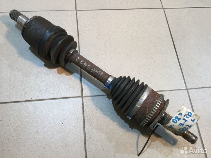 Полуось передняя левая Митсубиси Паджеро Спорт KH