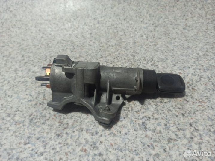 Замок зажигания Skoda Fabia 2 2008