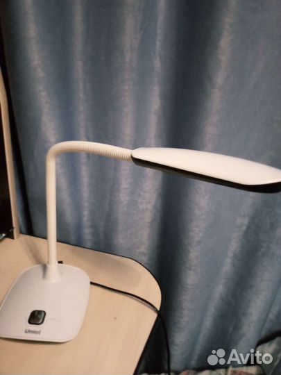 Лампа настольная