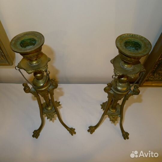 Пара бронзовых подсвечников 19 в