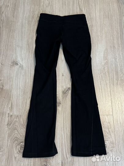 Спортодежда: шорты, кофты, майка, топы