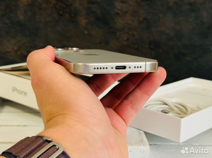 iPhone 15 Pro, 128 ГБ