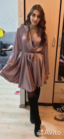 Вечернее атласное платье