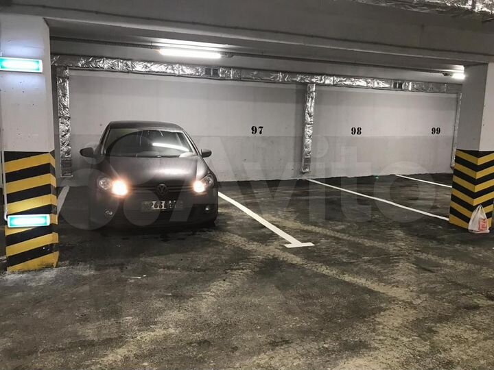 Машиноместо, 16 м²