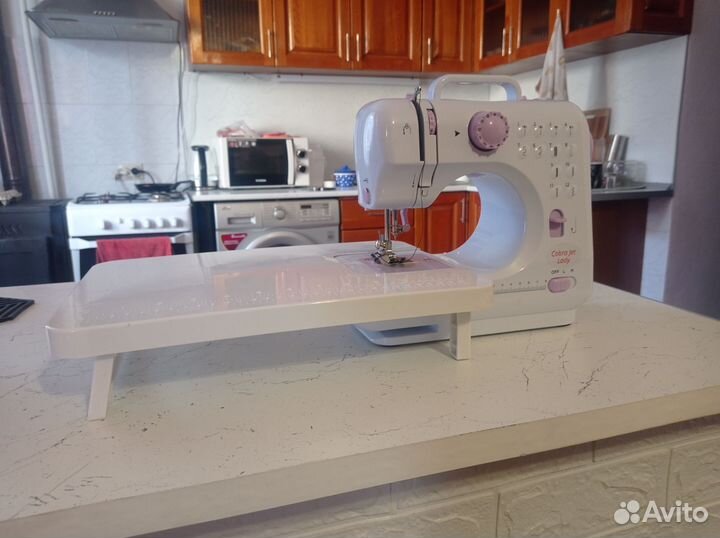 Швейная машина