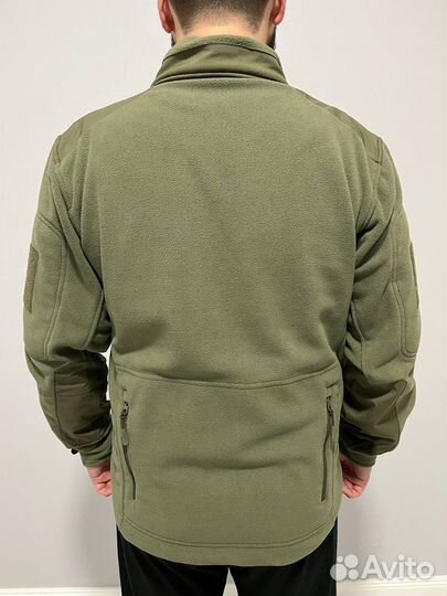 Военная куртка/кофта флисовая с шевронами