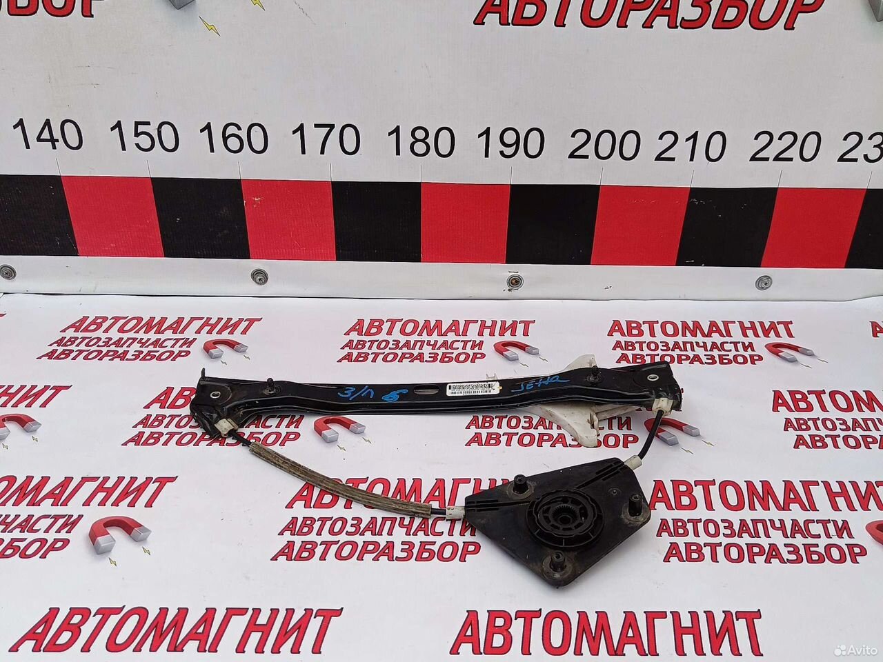 Стеклоподьемник задний левый Фольксваген Джетта 6