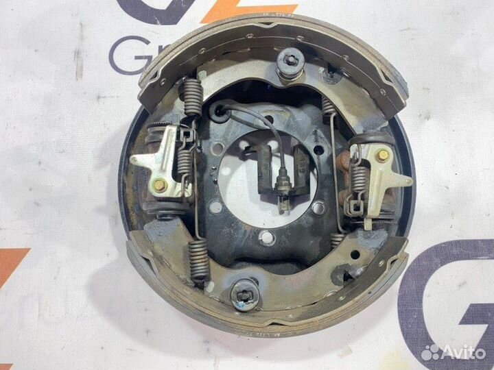 Тормозные колодки заднее Isuzu Elf NPR81 6HL1 2006