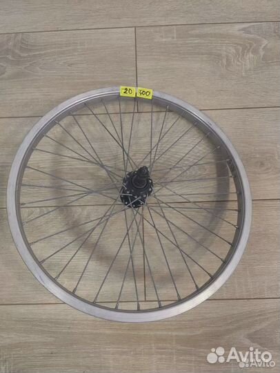 Передние колеса 20 и 24