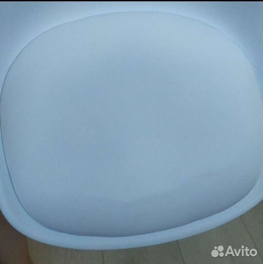 Офисное кресло