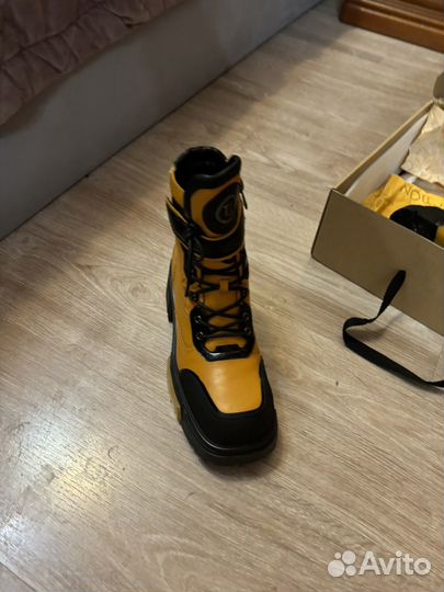 Ботинки женские