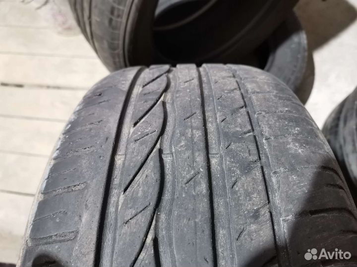 Bridgestone 738V 235/55 R17