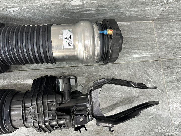 Новый перед пневмобаллон Porsche Cayenne E3 9Y0