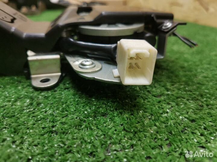 Замок багажника задний Mazda 6 GH 2.0 LF 2011