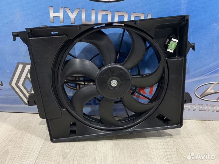 Вентилятор радиатора охлаждения двигателя диффузор