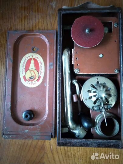 Дорожный патефон