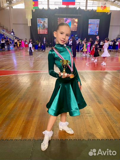 Турнирное рейтинговое платье для бальных танцев