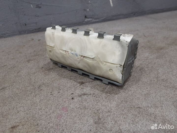 Подушка безопасности пассажира с Volkswagen Polo 5