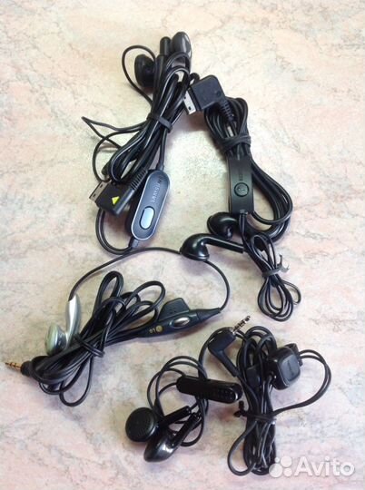 Наушники для телефона