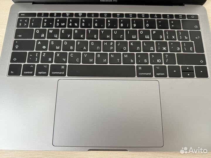 Macbook Pro 13 2017 Core i5, 8/256