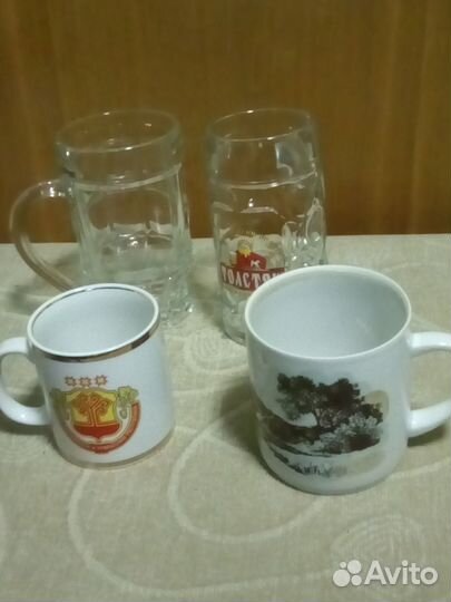 Кружки фарфоровые