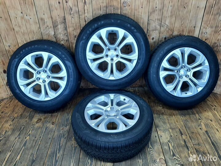 Комплект оригинальных колес R18 Renge Rover Evoque