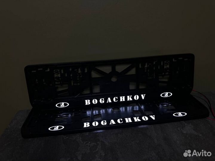 Номерная рамка c вашим логотипом и дизайном