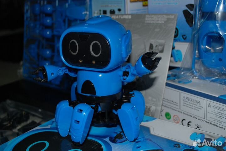 Интерактивный робот Small Six