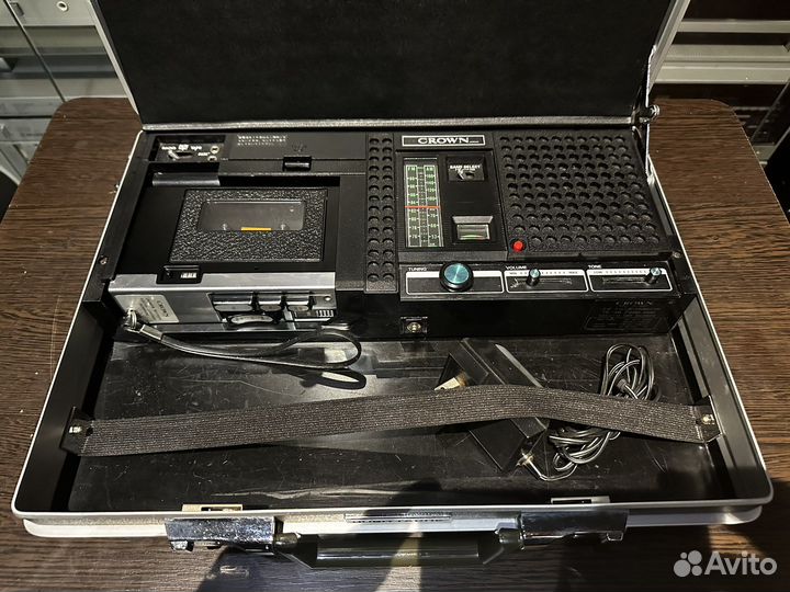 Магнитола дипломат crown crc 9980