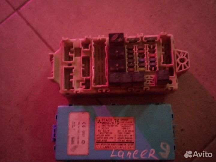 Блок предохранителей Mitsubishi Lancer (CS) IX