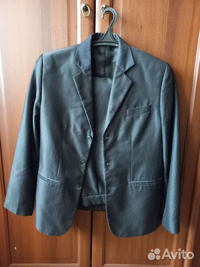 Школьный костюм