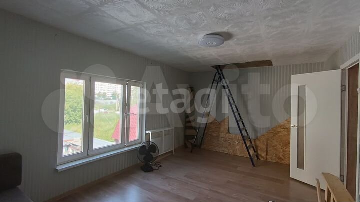 2-к. квартира, 50 м², 2/2 эт.