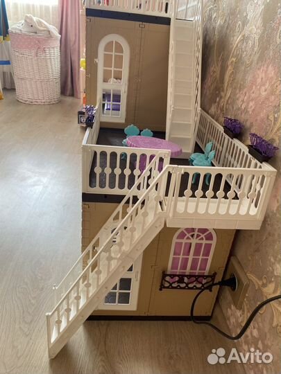 Домик кукольный