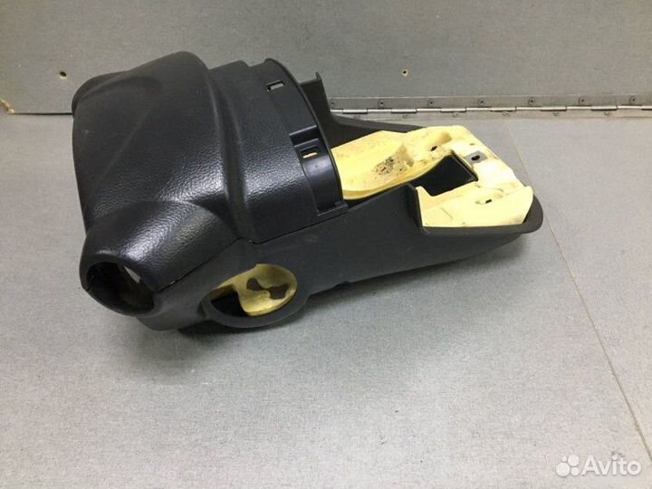 Кожух рулевой колонки Nissan Primera P12 седан 2.0