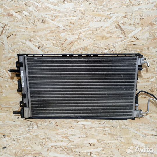 Радиатор кондиционера Opel insignia