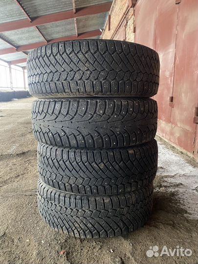 Gislaved Nord Frost 200 225/60 R17