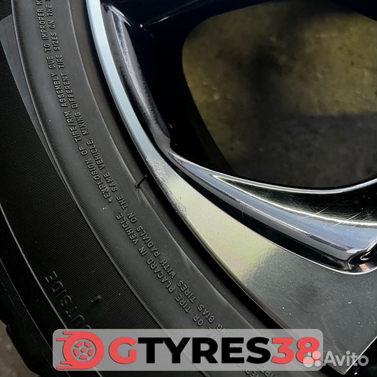 Toyota R18 5x114.3 7JJ ET50 (351D40304)