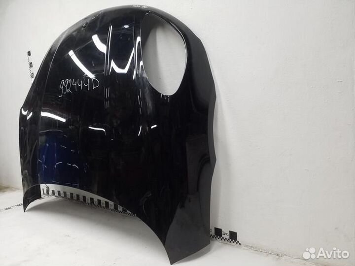 Капот Porsche Macan