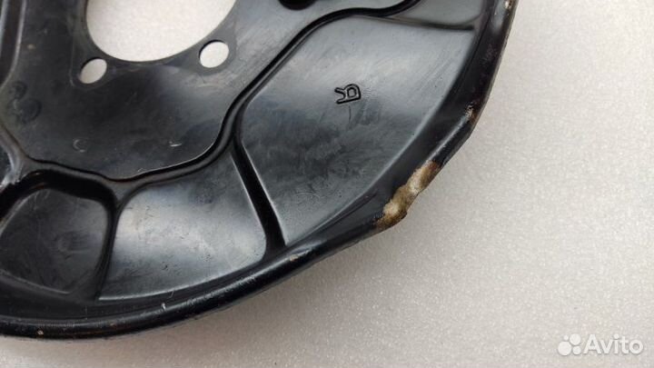 Пыльник тормозного диска задний правый Lexus