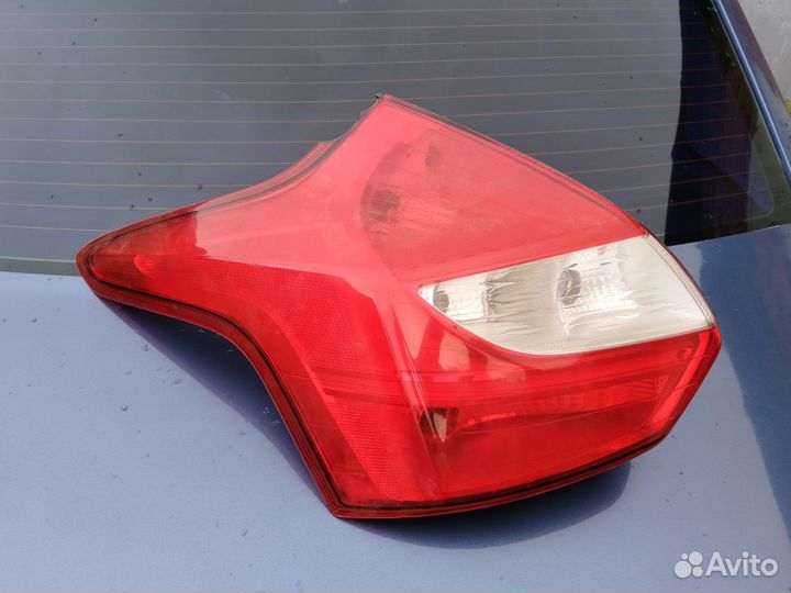 Фонарь задний левый ford focus 3