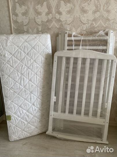 Детская кроватка