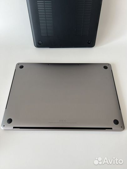 Apple MacBook Pro 15 2018 Touch bar